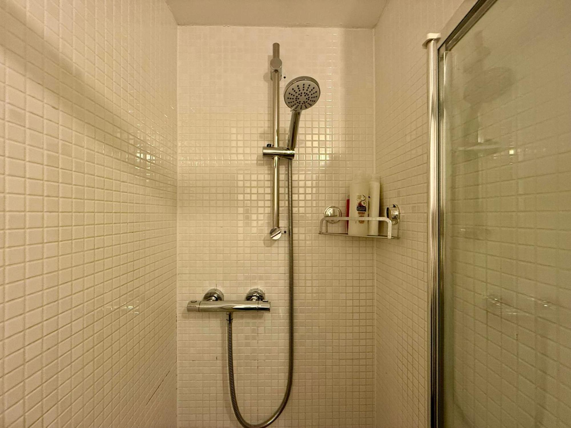 Joyford Place Челтнъм Екстериор снимка
